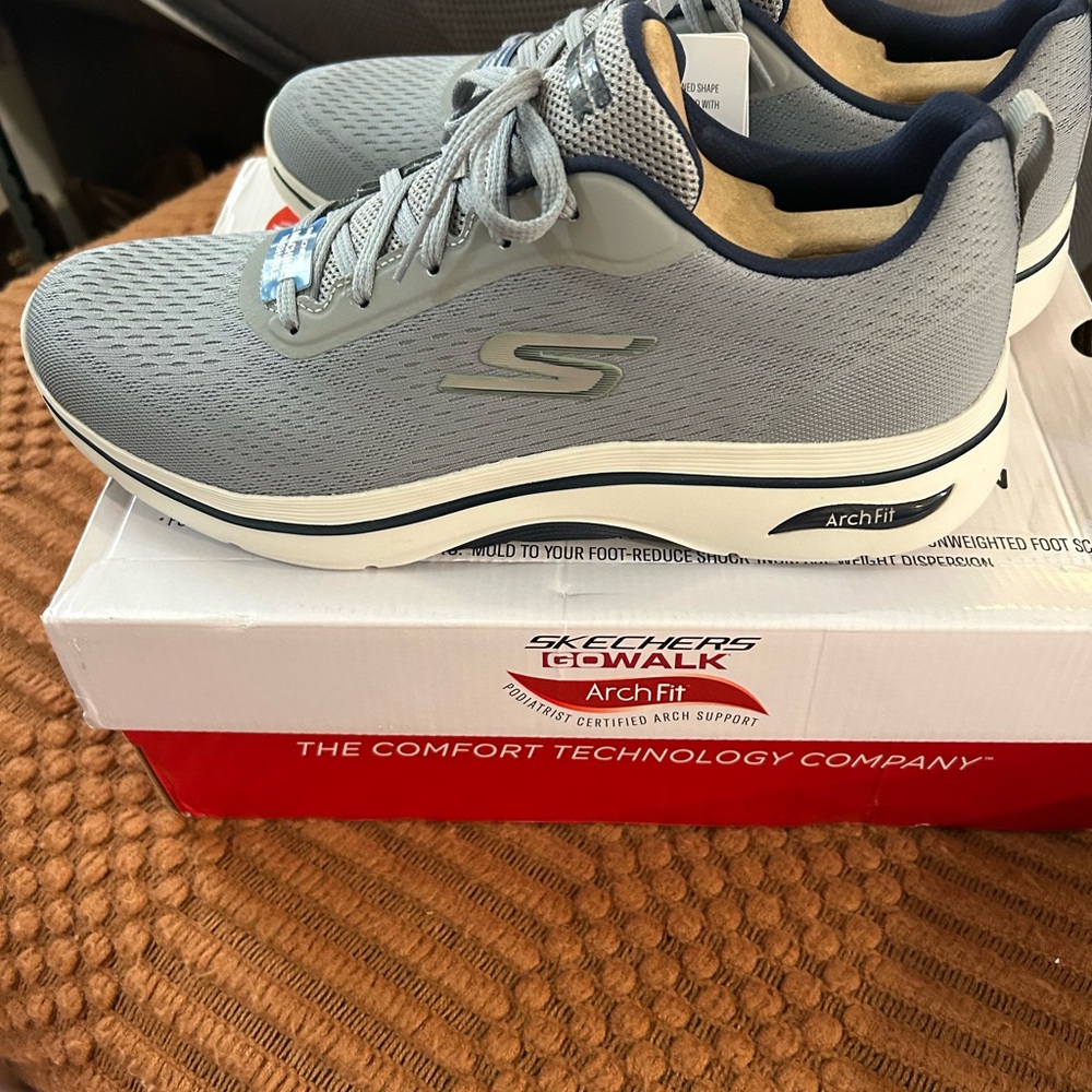 Skechers Men's Gray Arch Fit Shoes